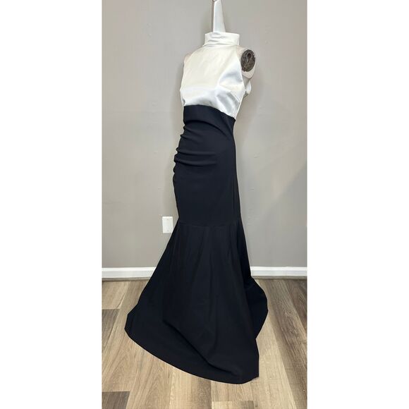 Chiara Boni La Petite Robe Gaga Two-Tone Halter Trumpet Gown US 12 $1295 - Picture 8 of 13